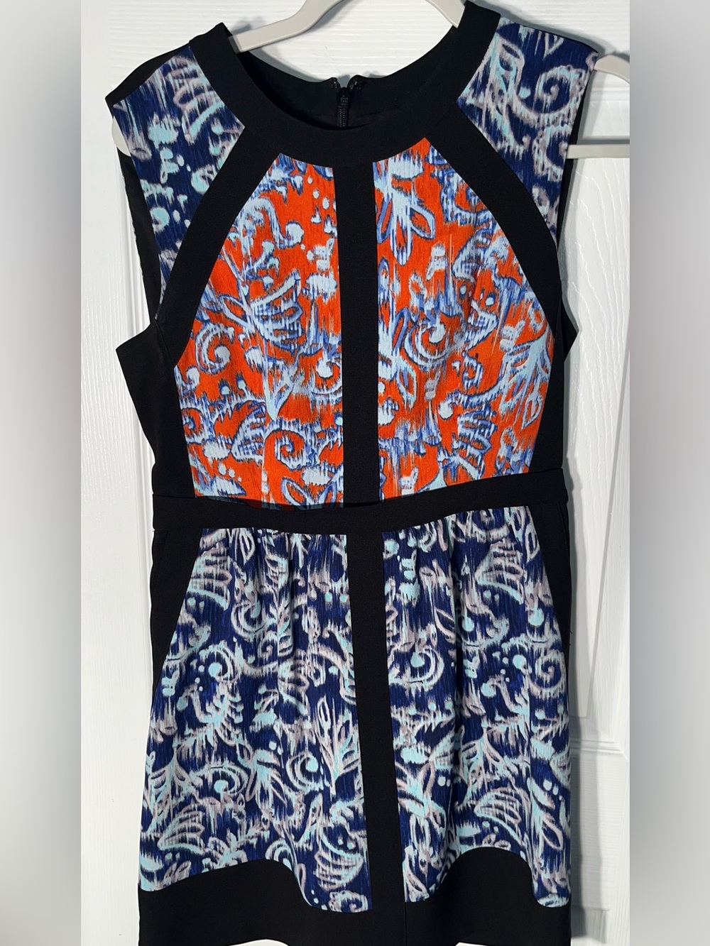 Women’s BCBG Max Azria Donatella Ikat Printed Mini Dress Size 8